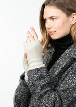Load image into Gallery viewer, Barts | Fhearna Fingerless Gloves