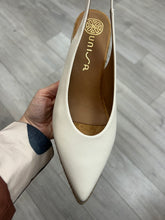 Load image into Gallery viewer, Unisa | Decia | Leather Wedge Espadrille