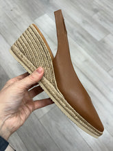 Load image into Gallery viewer, Unisa | Decia | Leather Wedge Espadrille