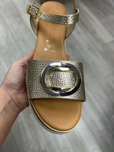 Load image into Gallery viewer, Oh! My Sandals | Metallic Wedge