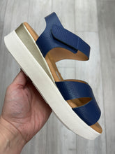 Load image into Gallery viewer, Oh! My Sandals | Simple Wedge