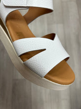 Load image into Gallery viewer, Oh! My Sandals | Simple Wedge