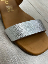 Load image into Gallery viewer, Oh! My Sandals | Metallic Mix