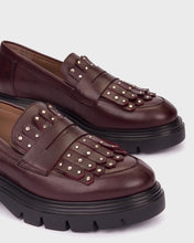 Load image into Gallery viewer, Wonders | Fringe Leather Loafer