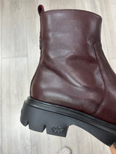 Load image into Gallery viewer, Wonders | Bones | Chunky Sole Ankle Boot