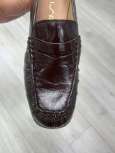 Load image into Gallery viewer, Unisa | Leavit | Heeled loafer