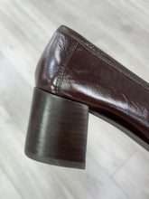 Load image into Gallery viewer, Unisa | Leavit | Heeled loafer