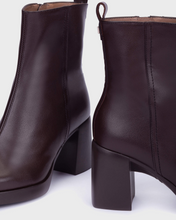 Load image into Gallery viewer, Wonders | Vera Ankle Boots