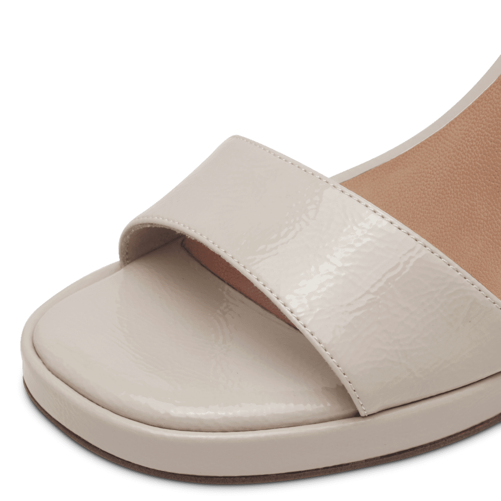 Tamaris | Ivory Patent Sandal