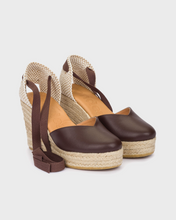 Load image into Gallery viewer, Wonders | Espadrille Closed Toe Wedge Sandal
