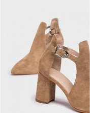 Load image into Gallery viewer, Wonders | Roca Ankle Bootie