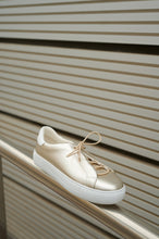 Load image into Gallery viewer, Regarde Le Ciel | Nathaly Metallic Trainers