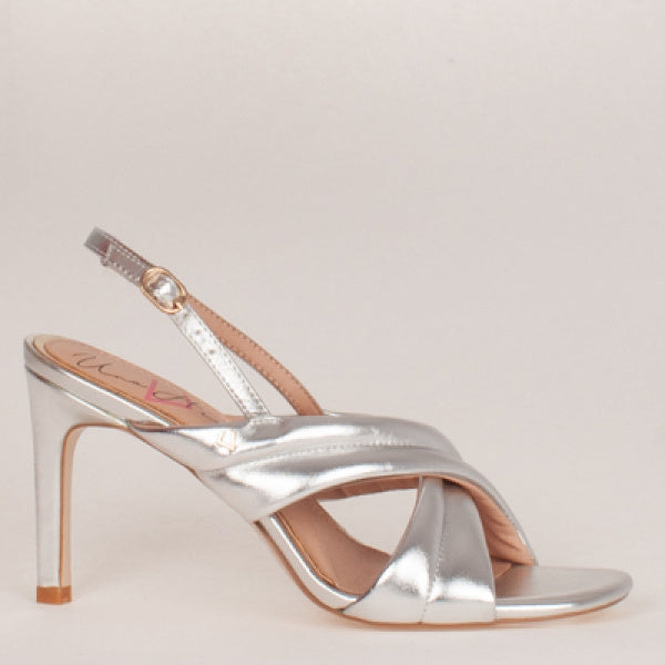 Born high heel hotsell sandals