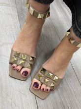 Load image into Gallery viewer, Jose Saenz | Studded Sandal